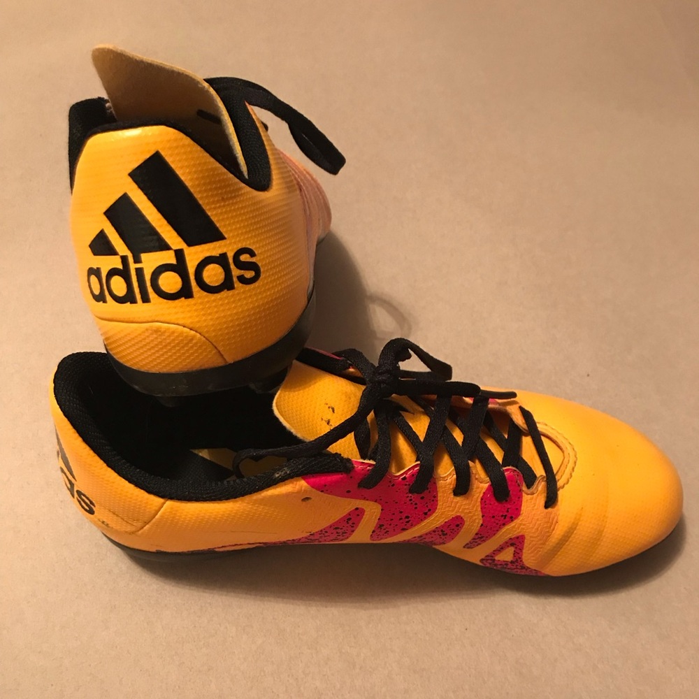 Adidas 15.4 cleats